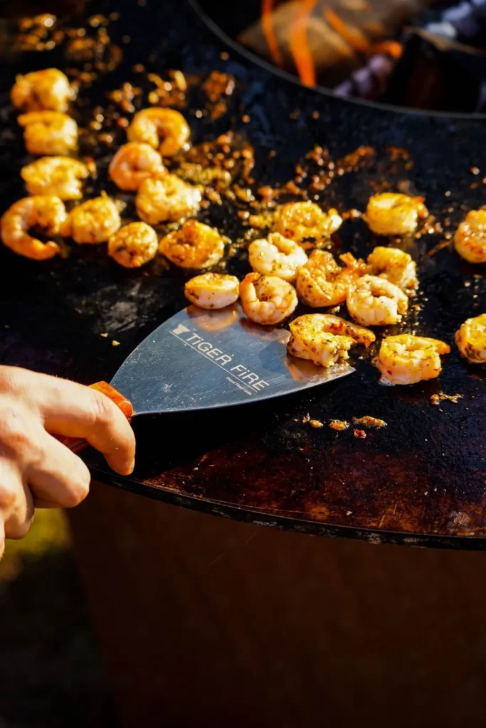 Geniet van de hoogwaardige plancha BBQ's van TIGER FIRE, perfect voor het bereiden van heerlijke maaltijden in de Nederlandse buitenlucht. Plancha BBQ kopen Nederland | BBQ kopen Nederland | Barbecue kopen Nederland | TIGER FIRE OFFICIAL STORE | TIGER FIRE SHOP | TIGER FIRE | BBQ SHOP | PLANCHA BBQ | PLANCHA SHOP | GRILL PLANCHA BBQ | BBQ GRILL | PLANCHA GRILL BBQ | BBQ GRIDDLE | BESTE PLANCHA BBQ's VAN NEDERLAND | BUITENKEUKENS Nederland | HOUTVUUR PLANCHA | Plancha BBQ accessoires Nederland | BBQ buitenkeuken Nederland