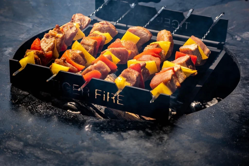 Onze plancha BBQ's van TIGER FIRE zijn ideaal voor buitenkoken in Nederland, met uitstekende kwaliteit en een stijlvol design. Plancha BBQ kopen Nederland | BBQ kopen Nederland | Barbecue kopen Nederland | TIGER FIRE OFFICIAL STORE | TIGER FIRE SHOP | TIGER FIRE | BBQ SHOP | PLANCHA BBQ | PLANCHA SHOP | GRILL PLANCHA BBQ | BBQ GRILL | PLANCHA GRILL BBQ | BBQ GRIDDLE | BESTE PLANCHA BBQ's VAN NEDERLAND | BUITENKEUKENS Nederland | HOUTVUUR PLANCHA | Plancha BBQ accessoires Nederland | BBQ buitenkeuken Nederland