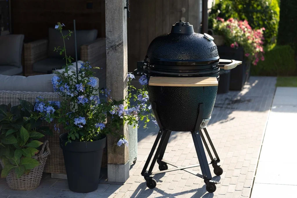 Ontdek de duurzame en stijlvolle Kamado BBQ's, ideaal voor gebruik in de Nederlandse buitenlucht. Kamado BBQ kopen Nederland | BBQ kopen Nederland | Barbecue kopen Nederland | BBQ SHOP | KAMADO BBQ | KAMADO SHOP | GRILL KAMADO BBQ | BBQ GRILL | KAMADO GRILL BBQ | BBQ GRIDDLE | BESTE KAMADO BBQ's VAN NEDERLAND | BUITENKEUKENS Nederland | HOUTVUUR KAMADO | Kamado BBQ accessoires Nederland | BBQ buitenkeuken Nederland